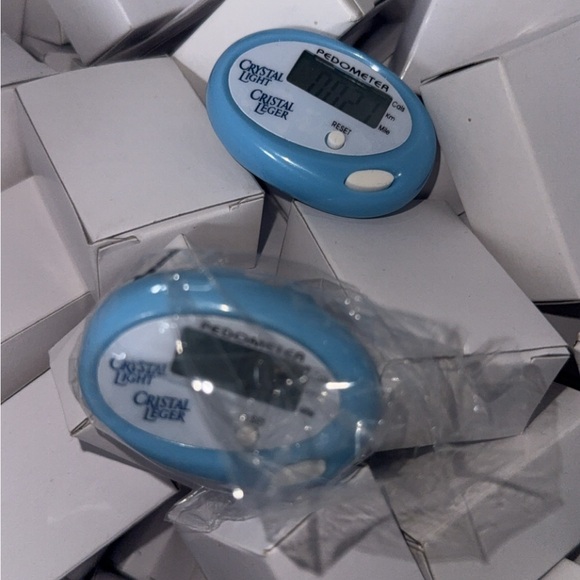 Crystal Light Blue Pedometer - Picture 2 of 3